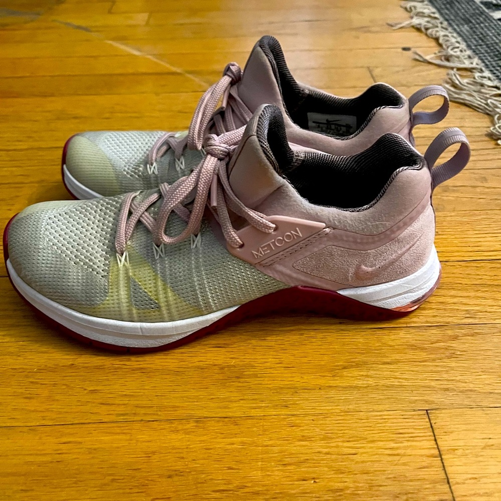Nike Metcon Flyknit 3 Womens 9 Pink Lace Up Athletic Training Running Sneaker